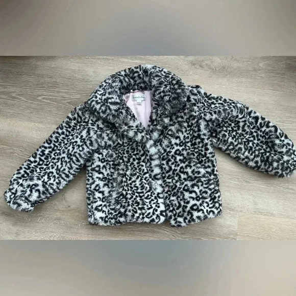 Chasing Fireflies Faux‎ Fur Jacket Girls 7 Black White Soft Snap Front Lined - Picture 1 of 13